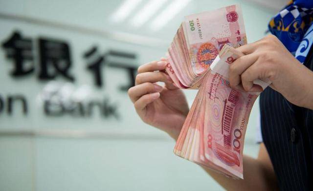 �����𣬷��ӡ���ӭ�������֡�