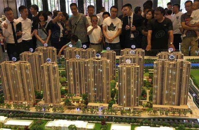 �����𣬷��ӡ���ӭ�������֡�