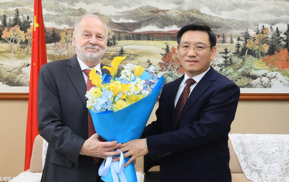 ���й���Ե30�꣬ŵ���������й�����