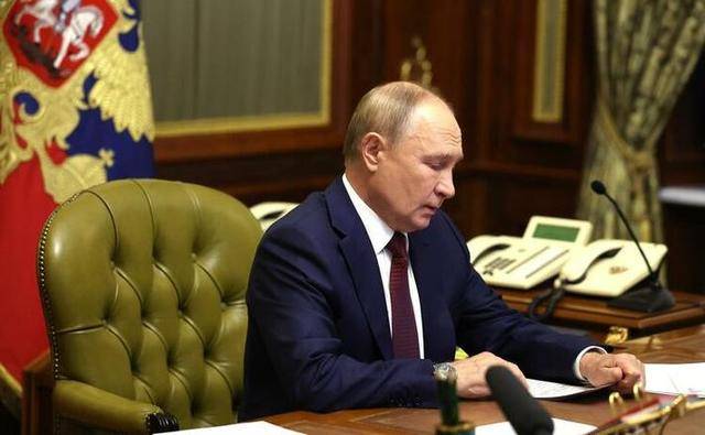 ��������ˣ�����˹���ֲ�ͣ����