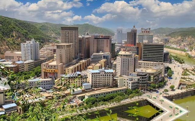 ��ƽ33����ɽ �Ӱ���ɽ������һ���³�