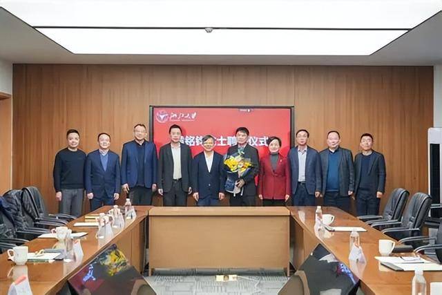 刚全职回国一年，中国痛失国宝级数据科学家