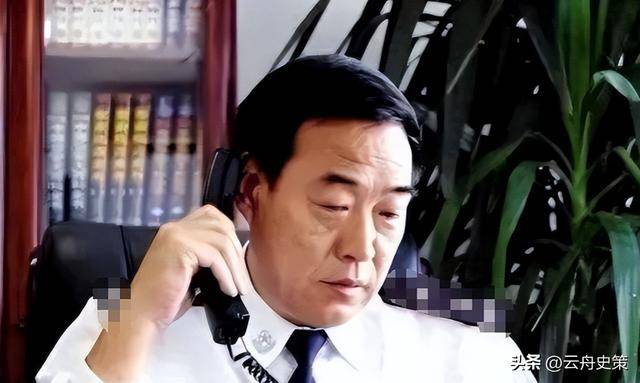 广东头号警花 为升官卖色相 后台不是一般的硬