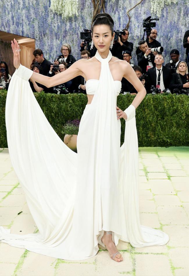 ��̺���ں����� 2026 Met Gala