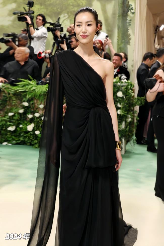��̺���ں����� 2026 Met Gala