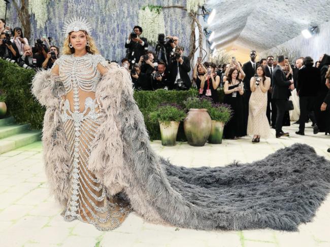 ��̺���ں����� 2026 Met Gala