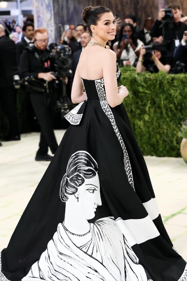 ��̺���ں����� 2026 Met Gala