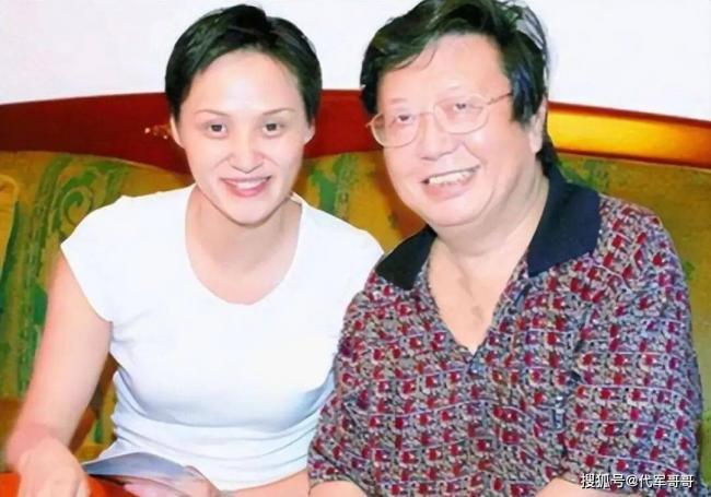 55岁高敏近况曝光，如今婚姻生活很幸福