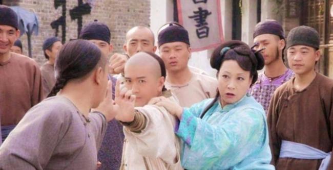清朝少侠方世玉死得最憋屈，24岁被她踢死