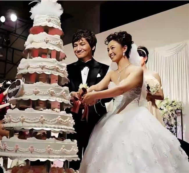 ���ǳ���½��İ��¹� �޸���� �ƹܰ������Ȧ
