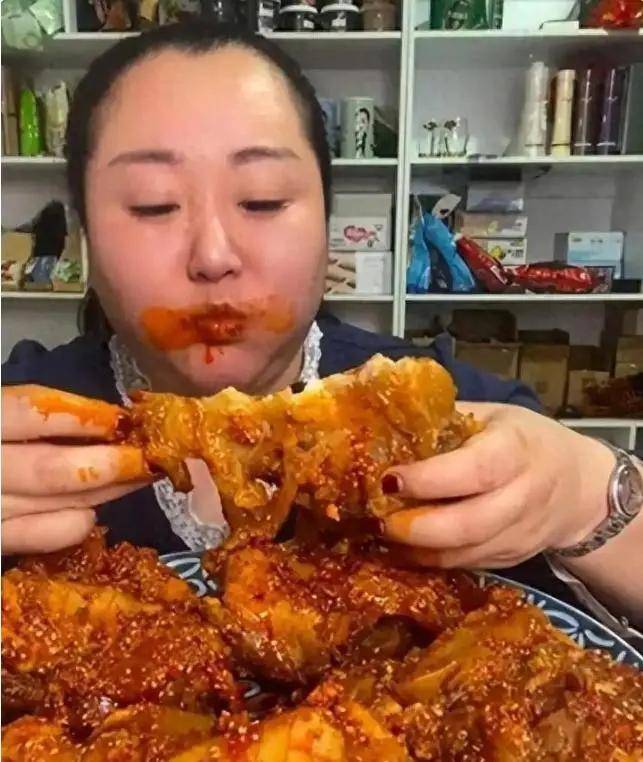 �й�Ů�Բ��ľ�ͷ��״��������....