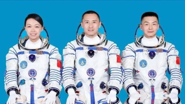 妻子上太空, 黎家盈丈夫迁居北京照顾3孩子 妻子上太空, 黎家盈丈夫迁居北京照顾3孩子