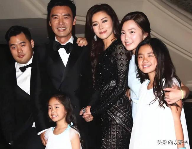 完全不像星二代,钟镇涛儿子定居上海创业 完全不像星二代,钟镇涛儿子定居上海创业