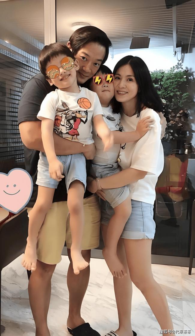���ո�Ȧ����Ů�����ˡ���52������ݽ����ع�