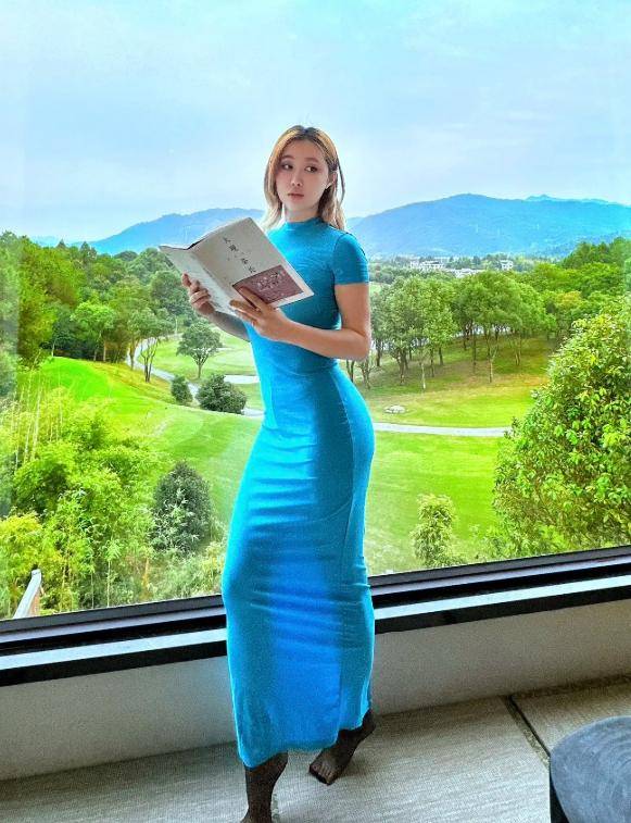 �й�����������ȢС32��ѧ����ʹ����������
