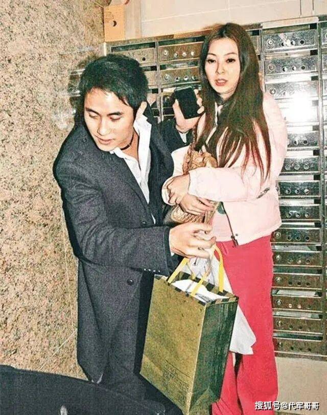 从最美郭芙到豪门弃妇 她如今尽情享受单身生活 从最美郭芙到豪门弃妇 她如今尽情享受单身生活