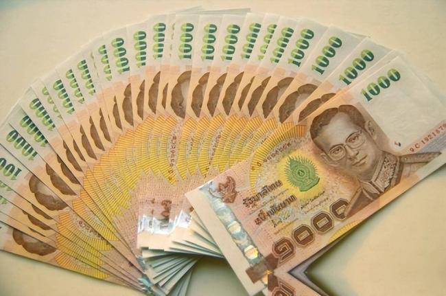 一年5.3万亿流出，一场金融战彻底打响