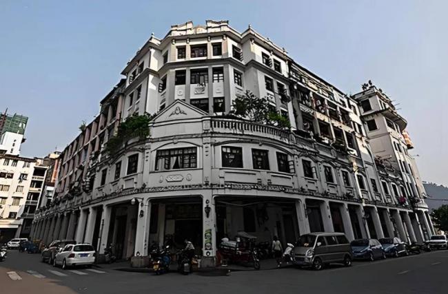 中国顶级AI圈,要被潮汕人占领了 中国顶级AI圈,要被潮汕人占领了