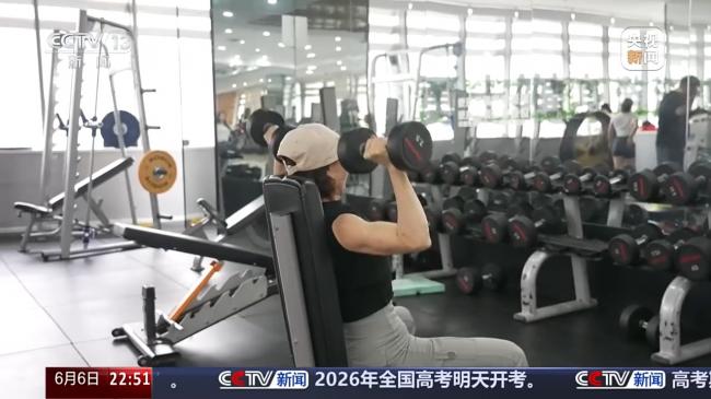 60岁拿下世界大奖 她战胜了疾病 更战胜了自己 60岁拿下世界大奖 她战胜了疾病 更战胜了自己