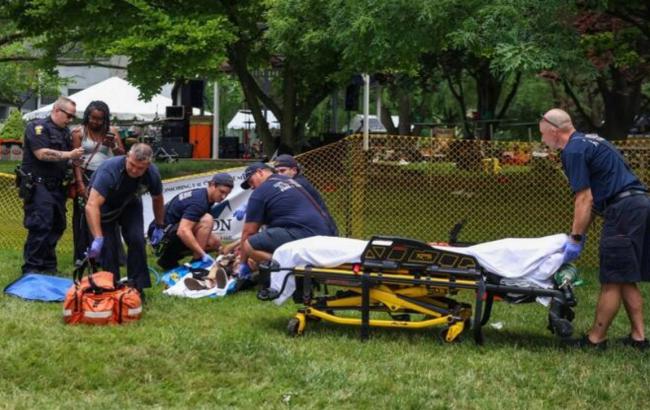 传至少有2枪手射击 美国大规模枪击12人中弹 传至少有2枪手射击 美国大规模枪击12人中弹