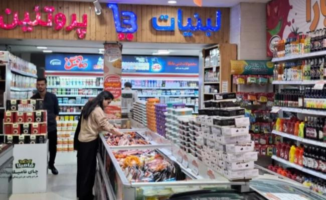 �Կ����Ϊ���룡����վ�ڱ�ɽ��Ե