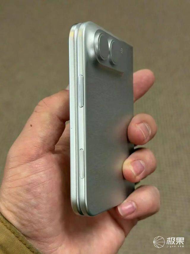 15000Ԫ��iPhone�۵���ȫ���ع�