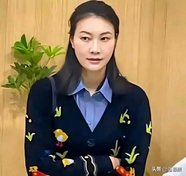 嫁给林丹十几年,如今拖家带口定居西班牙 嫁给林丹十几年,如今拖家带口定居西班牙