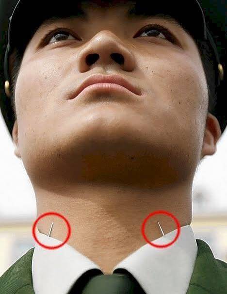 惊见解放军军服藏针 网呼：变态国家