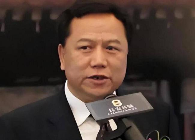 王艳没想到 富豪丈夫失联7年后 儿子却给她长脸 王艳没想到 富豪丈夫失联7年后 儿子却给她长脸