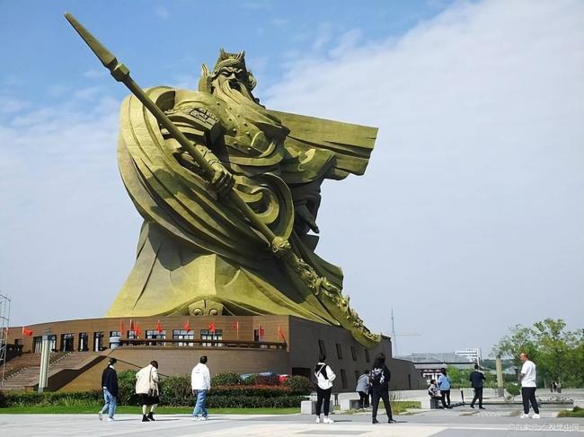 全球最严重错误工程 建成后一笔烂账 2个在中国 全球最严重错误工程 建成后一笔烂账 2个在中国
