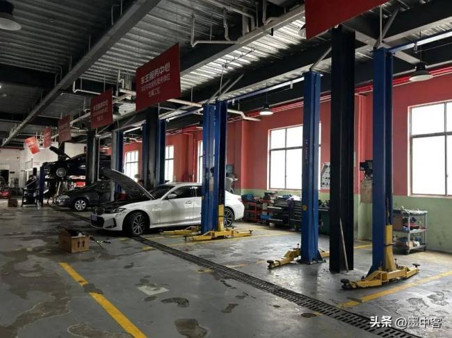 为啥街边修理厂不敢修新能源车?真相太扎心 为啥街边修理厂不敢修新能源车?真相太扎心