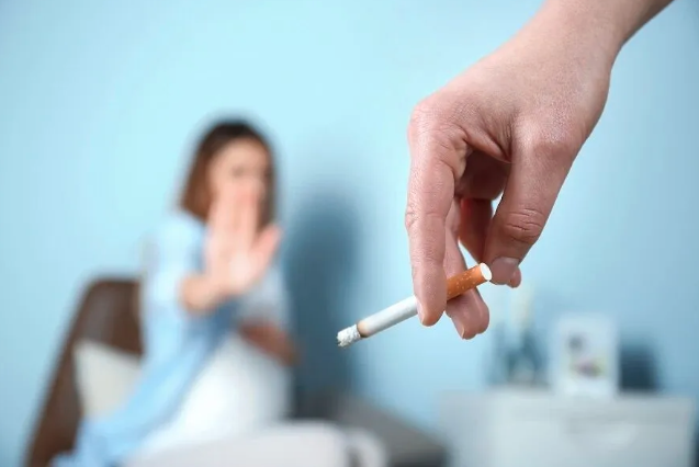 100个抽烟到75岁的人 几个得肺癌?答案让人沉默 100个抽烟到75岁的人 几个得肺癌?答案让人沉默