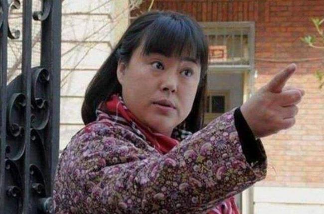 她三婚三离、诈骗网友、患上癌症,迎来现世报 她三婚三离、诈骗网友、患上癌症,迎来现世报
