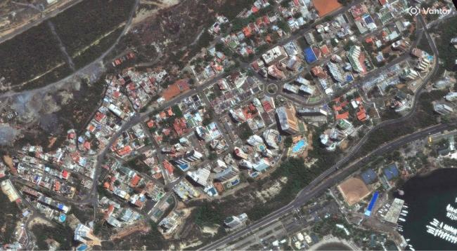 委内瑞拉地震前后卫星图：建筑大面积坍塌