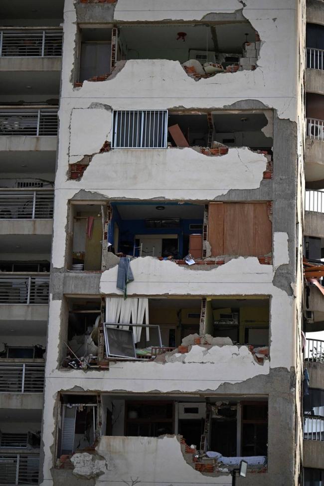 委内瑞拉地震前后卫星图：建筑大面积坍塌