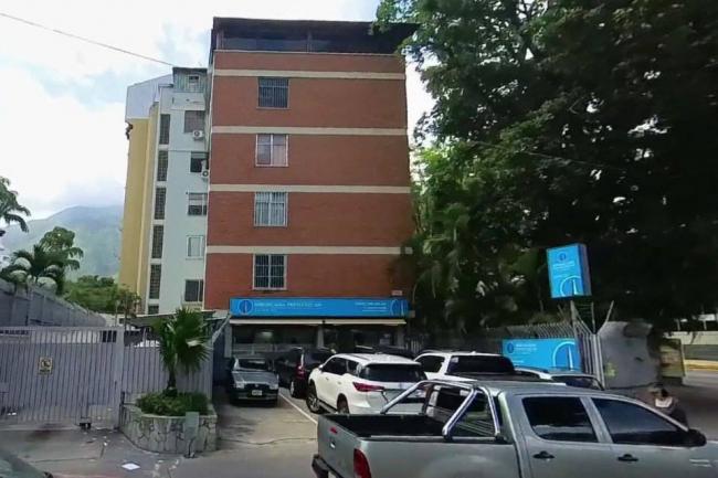 委内瑞拉地震前后卫星图：建筑大面积坍塌