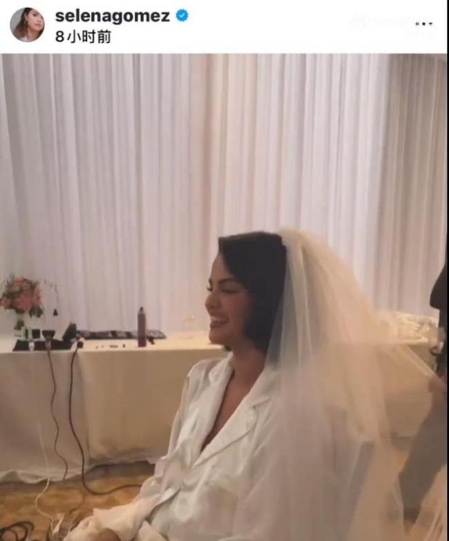 霉霉婚礼上 她是唯一被允许带手机的人 霉霉婚礼上 她是唯一被允许带手机的人