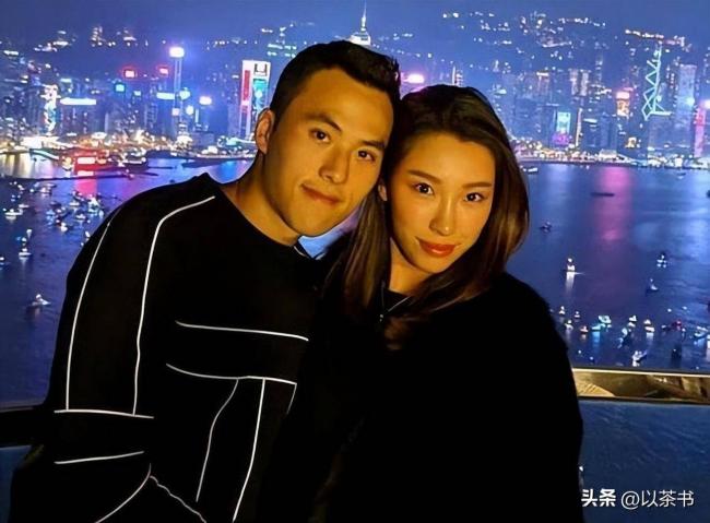他们早已离婚:一个独自养娃,一个向名媛求婚 他们早已离婚:一个独自养娃,一个向名媛求婚