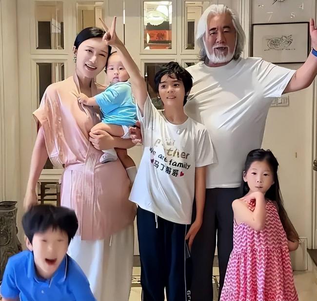 这一次,75岁的张纪中彻底沦为了笑话 这一次,75岁的张纪中彻底沦为了笑话