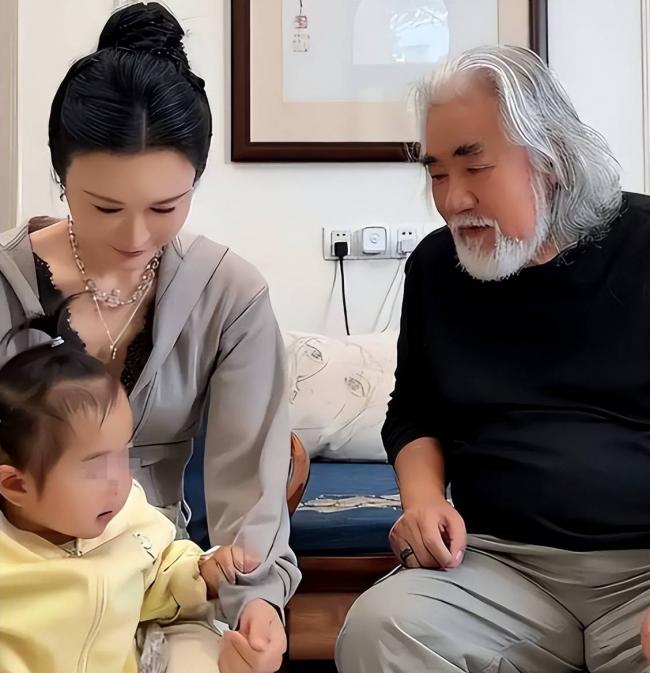 这一次,75岁的张纪中彻底沦为了笑话 这一次,75岁的张纪中彻底沦为了笑话