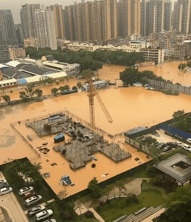 请把目光分一点给洪水,广西,挺住 请把目光分一点给洪水,广西,挺住