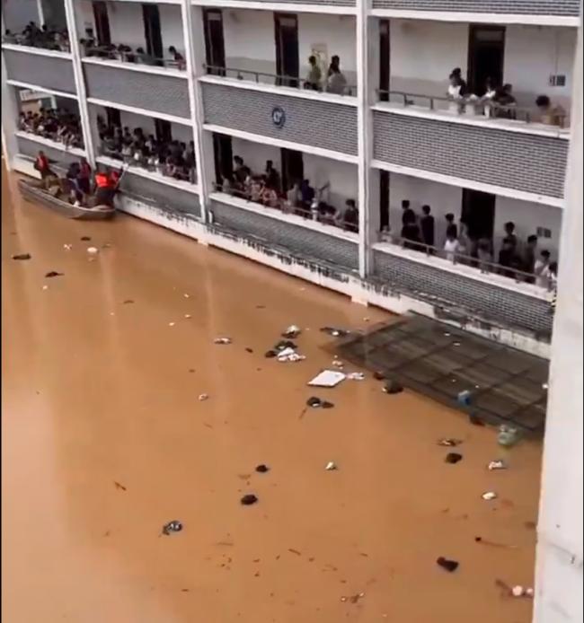�����������б��� ����ʦ������ �ҳ�����������