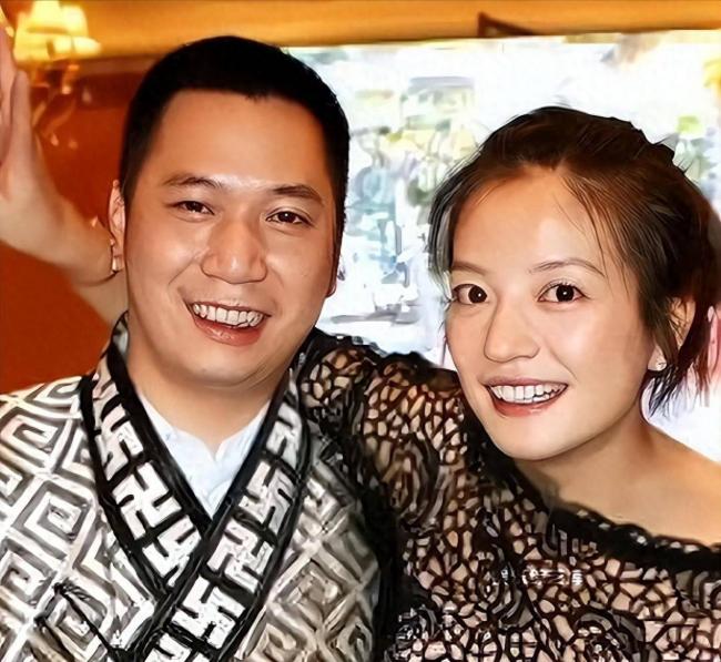 不是黄晓明和黄有龙!赵薇唯一能依靠的 只有他 不是黄晓明和黄有龙!赵薇唯一能依靠的 只有他