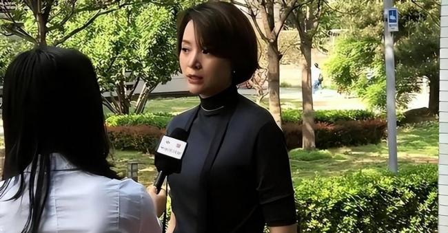 密春雷欠债9亿，原配金晶成赢家，董卿满盘皆输