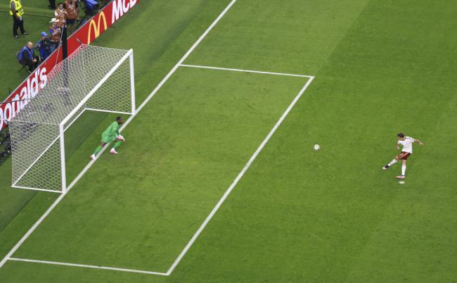 逃不过的“魔咒”!世界第一法国0:2惨遭淘汰 逃不过的“魔咒”!世界第一法国0:2惨遭淘汰