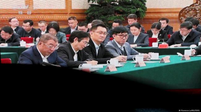 中国AI融资狂飙 传DeepSeek筹备IPO 中国AI融资狂飙 传DeepSeek筹备IPO