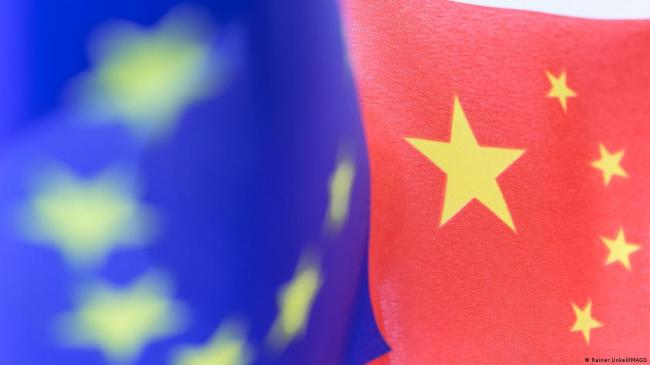 “民主陷入被动,因为专制服了兴奋剂” “民主陷入被动,因为专制服了兴奋剂”