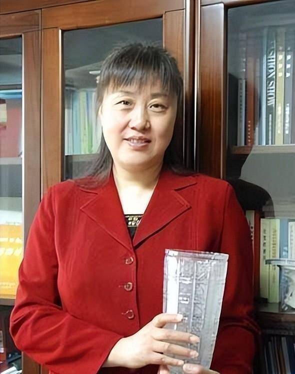 昔日女排顶流张蓉芳,如今现状让人太意外 昔日女排顶流张蓉芳,如今现状让人太意外