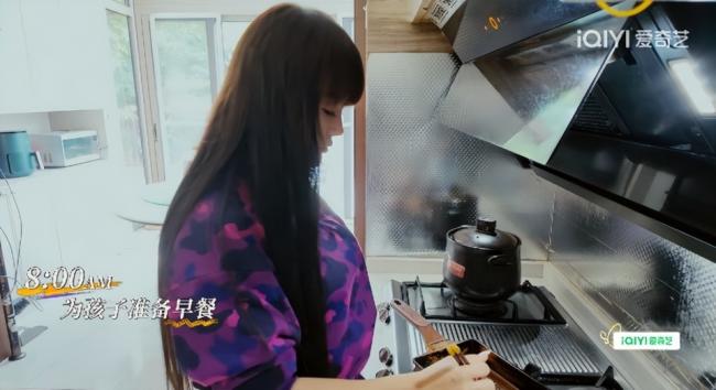 一双鞋就要四百万 冉莹颖上千双高跟鞋霸屏热搜 一双鞋就要四百万 冉莹颖上千双高跟鞋霸屏热搜