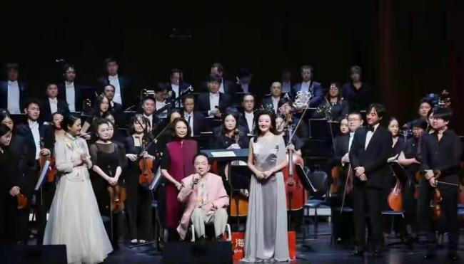 《梁祝》作曲家陈钢辞世 他的父亲比他更有名 《梁祝》作曲家陈钢辞世 他的父亲比他更有名